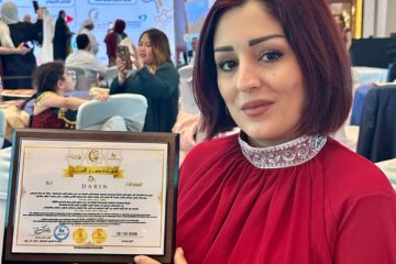 مركز الطارق يكرم سيدة الأعمال السورية دارين خوري في يوم زايد للعمل الإنسانية في دبي … 2025
