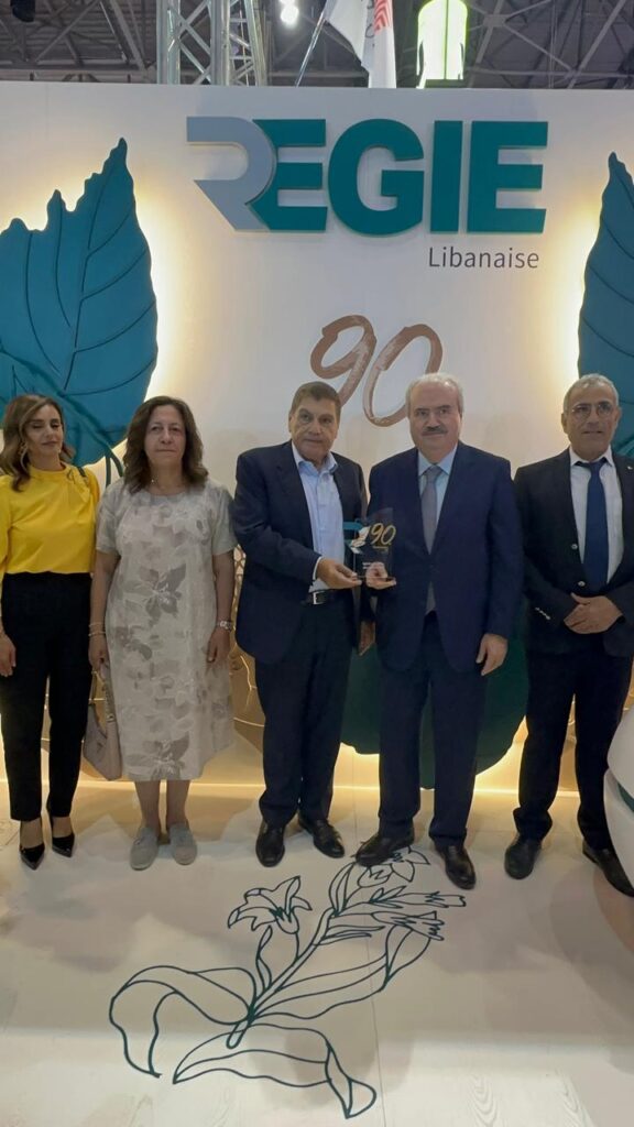 اشاد بتحوّلها “من مؤسسة كانت تخسر إلى مؤسسة رابحة تدرّ أموالاً على الخزينة” جابر تفقّد جناح “الريجي” في معرض “صُنع في لبنان”: أمام الصناعة اللبنانية اليوم فرصة ممتازة