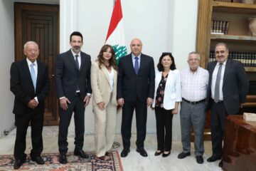 رئيس الجمهورية إستقبل وزير المالية الذي عرض عمل الوزارة  والقوانين ذات الصلة وملف التعيينات