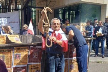 متحدون ضد الفساد: كيف يمكن إعادة قضية الودائع المصرفية إلى نصابها الصحيح بعد تضليل المودعين وملاحقة وطرد المدافعين عنهم؟
