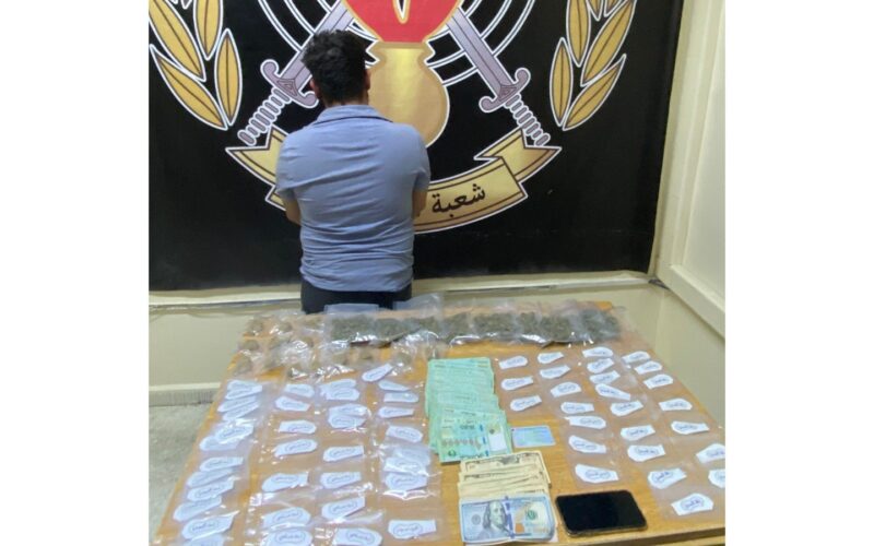 ينشط بتجارة وترويج المخدرات بين  الدامور والأولي وشعبة المعلومات  أوقفته وضبطت  بحوزته كميّة منها