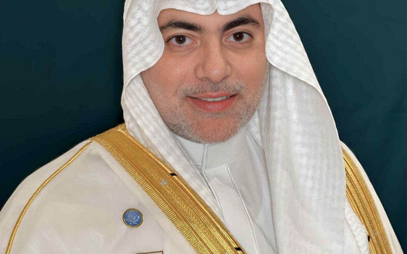 في عيد ميلاده.. أوسمة السلام والأناقة تزين مسيرة الدبلوماسي د. عاطف سندي وتؤكد مكانته الرفيعة عربياً ودولياً