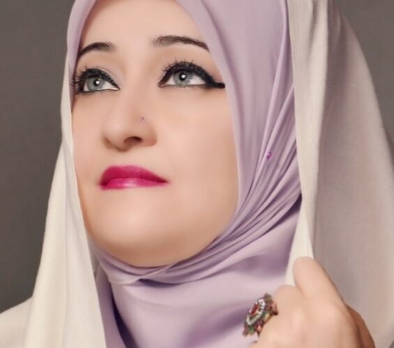 د. سناء الشعلان: قصيدة تمشي على قدمين