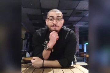 ما بين النار والصبر.. الشيف الأردني موسى الشريف يحوّل المعاناة إلى أطباق من ذهب”